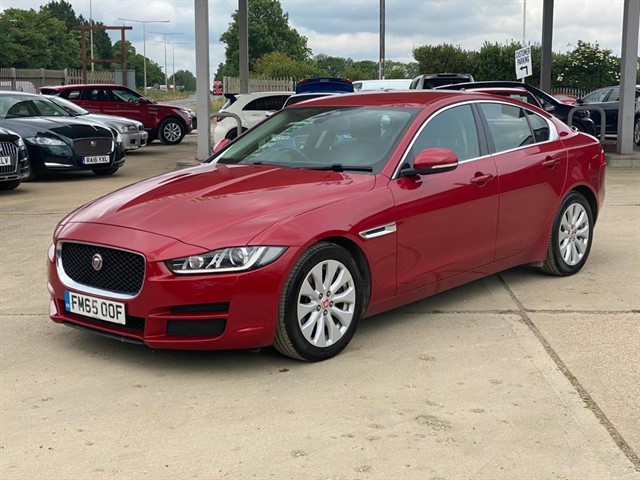 Jaguar XE