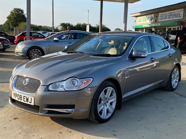 Jaguar XF