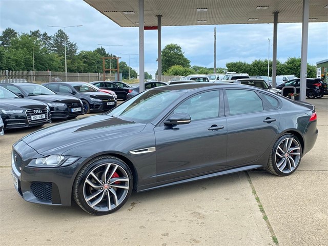 Jaguar XF