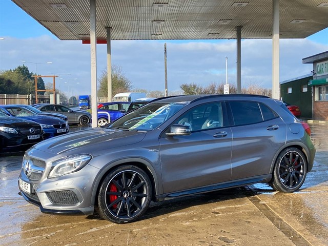 Mercedes GLA45