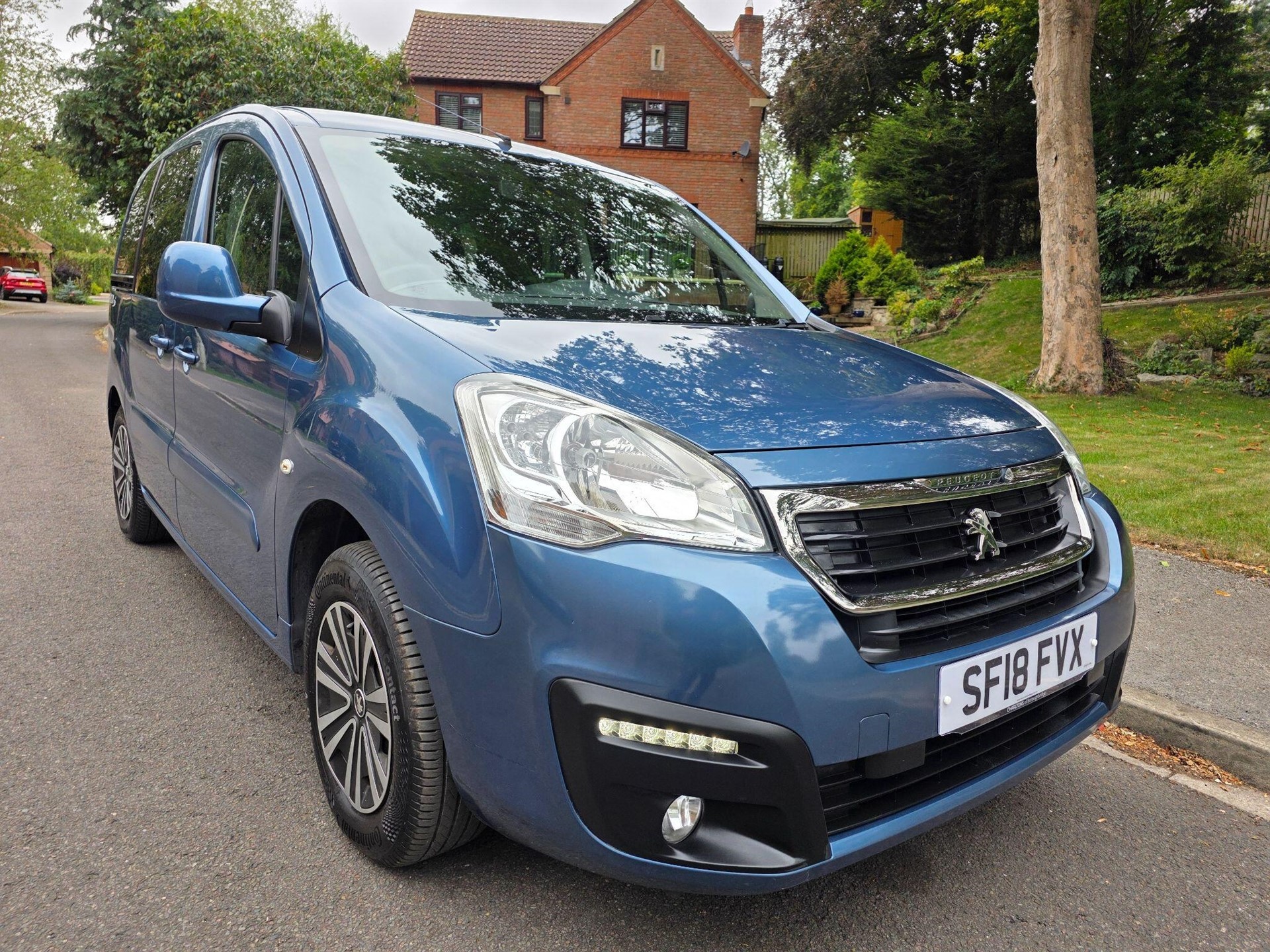 2018 PEUGEOT PARTNER TEPEE