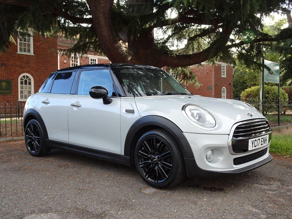 2017 MINI Hatch