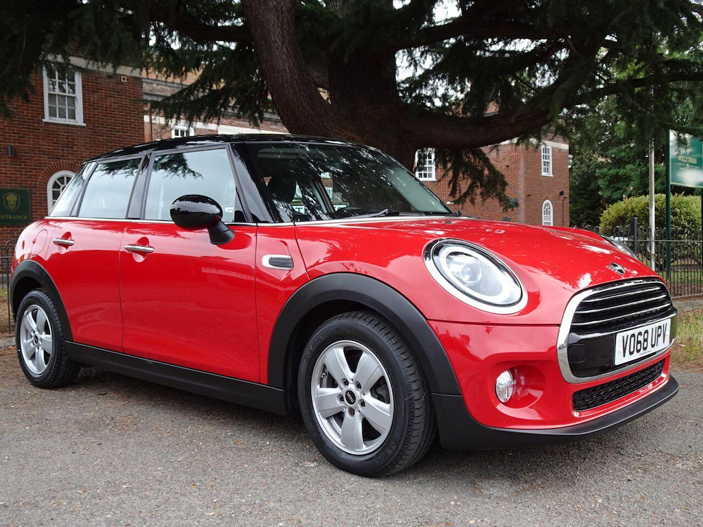 2018 MINI Hatch