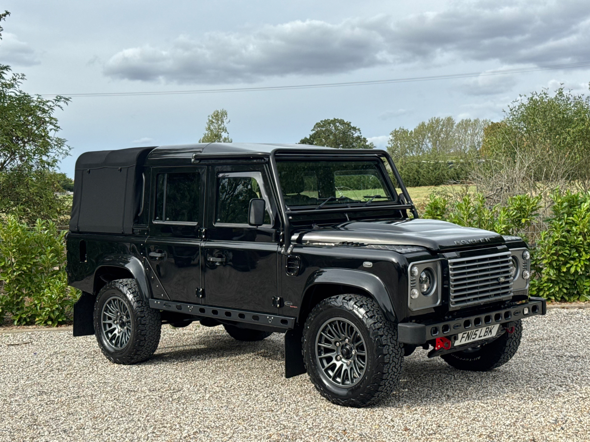2015 Land Rover Defender 110
