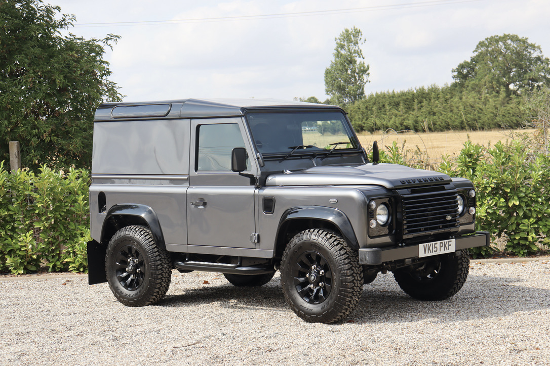 2015 Land Rover Defender 90