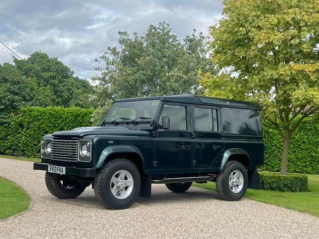 Used Land Rover Range Rover Defender Used Land Rover Defenders for sale in Chelmsford, Essex | T. ELLIOTT ...