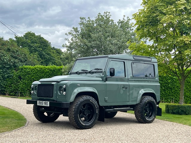 Used Land Rover Defenders in Chelmsford, Essex | T. ELLIOTT LAND ROVERS ...