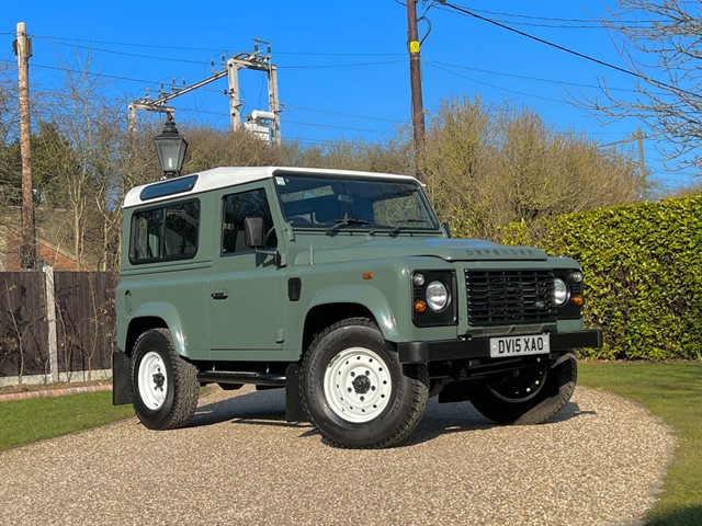 Used Land Rover Defenders for sale in Chelmsford, Essex | T. ELLIOTT ...