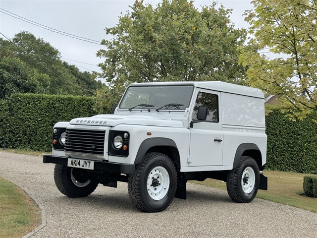 Used Land Rover Range Rover Defender Used Land Rover Defenders for sale in Chelmsford, Essex | T. ELLIOTT ...