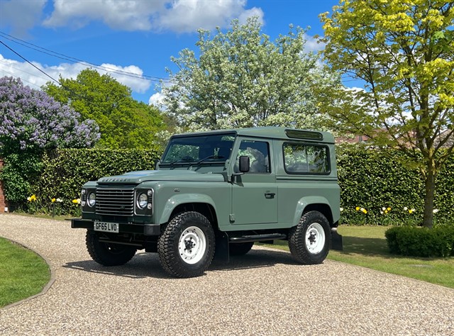 Used Land Rover Range Rover Defender Used Land Rover Defenders for sale in Chelmsford, Essex | T. ELLIOTT ...