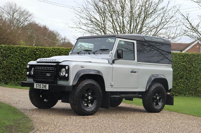 Used Land Rover Range Rover Defender Used Land Rover Defenders for sale in Chelmsford, Essex | T. ELLIOTT ...