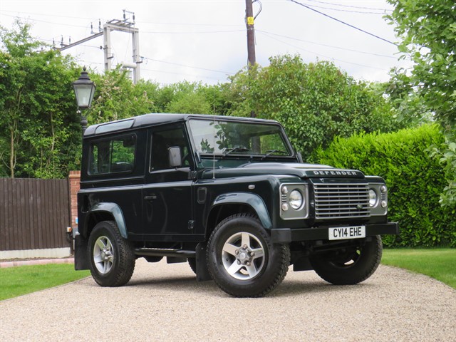 Used Land Rover Defenders in Chelmsford, Essex | T. ELLIOTT LAND ROVERS ...