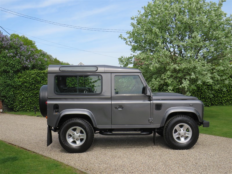 Used Land Rover Defenders in Chelmsford, Essex T. ELLIOTT LAND ROVERS