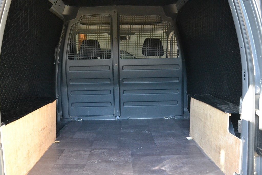 vw caddy bulkhead modification