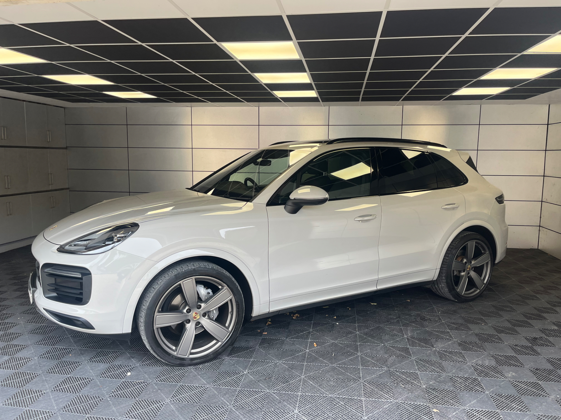 2023 Porsche Cayenne