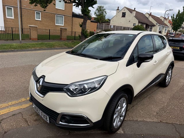 2017 CAPTUR DYNAMIQUE NAV DCI ULEZ, MINOR CAT N DOCUM REPAIR 5,495 YEAR 2017... photo