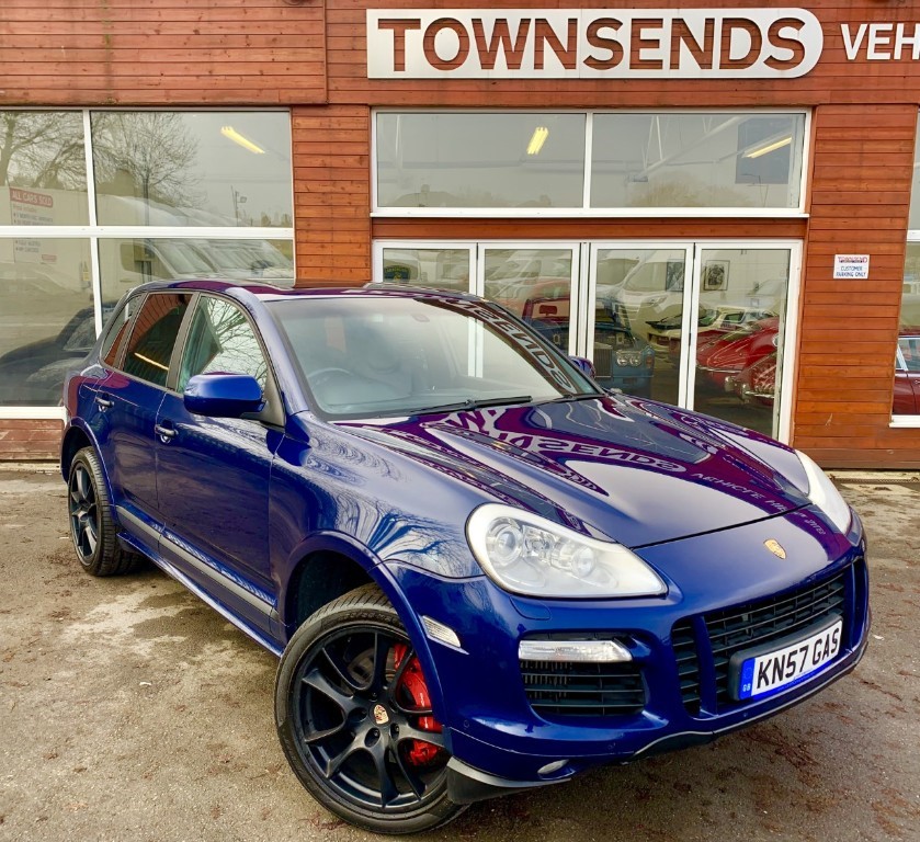 Porsche cayenne 4