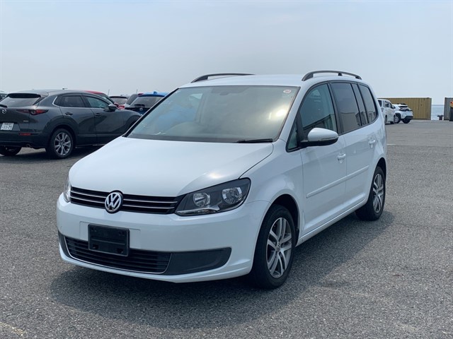 Used Volkswagen Touran TSI Highline Blue Motion-7 Seats- High