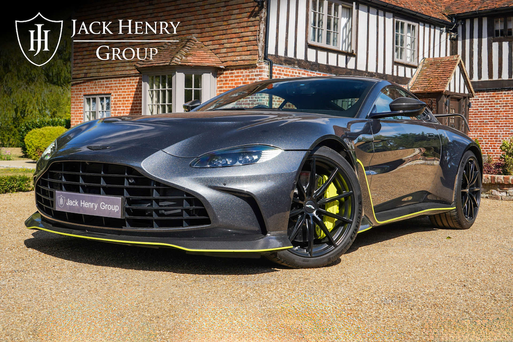 Aston Martin Vantage