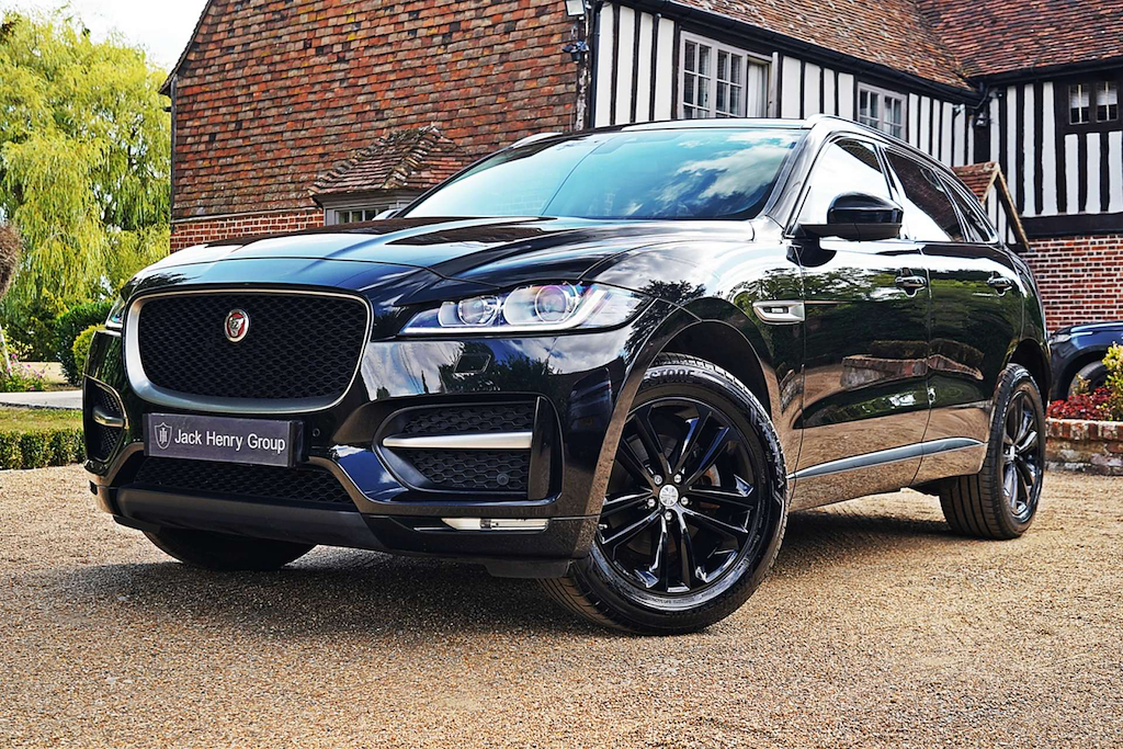 Jaguar F-Pace