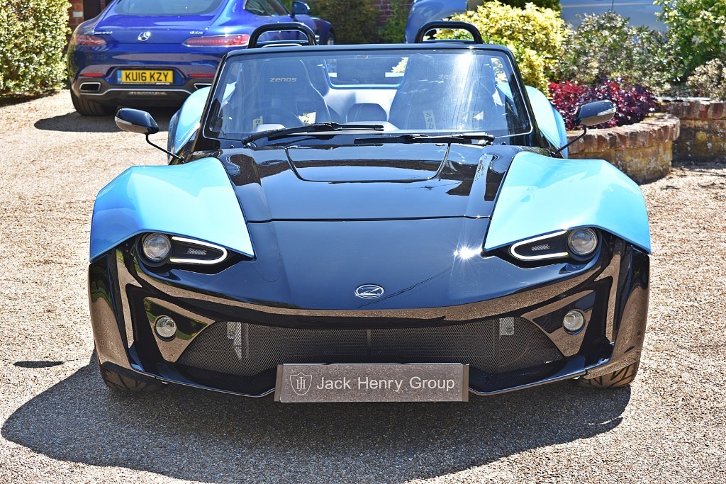 zenos-e10-coupe-9283b2fe5f31.jpg