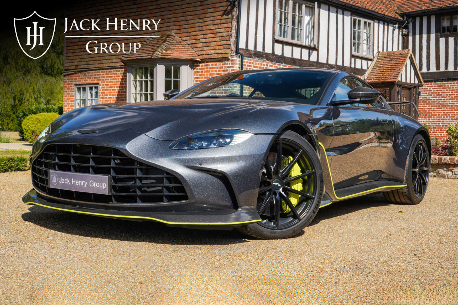 Aston Martin Vantage 2022