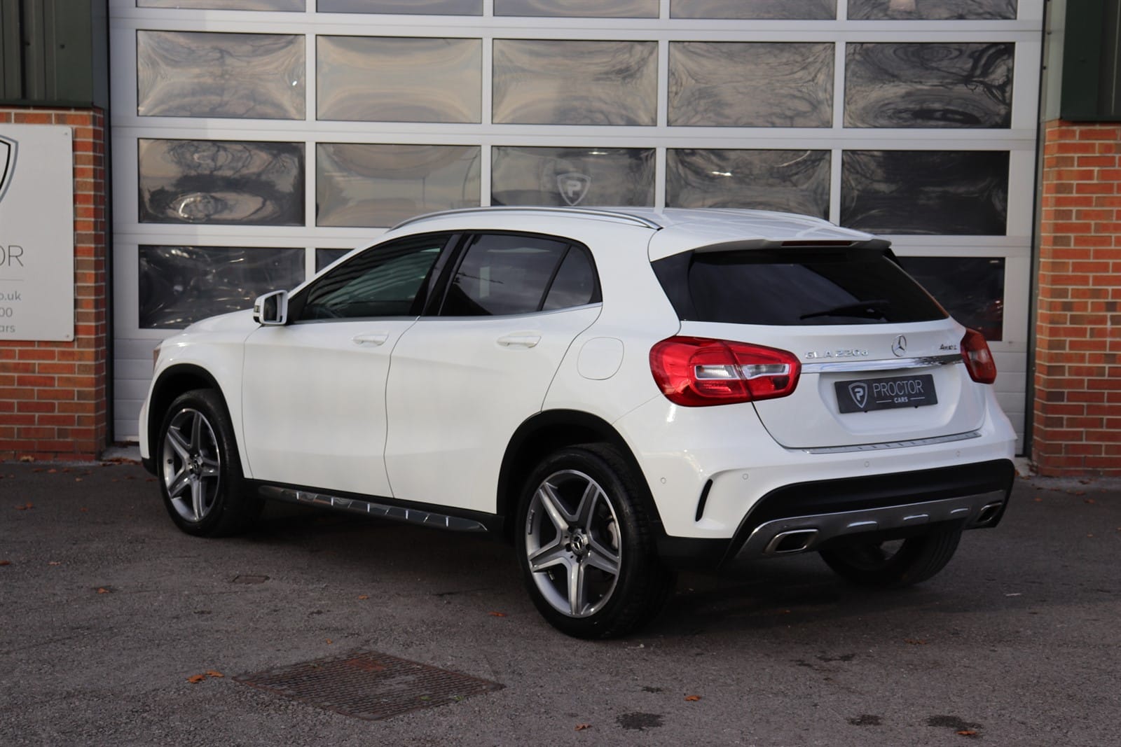 Used Mercedes-Benz GLA220 from Proctor Cars