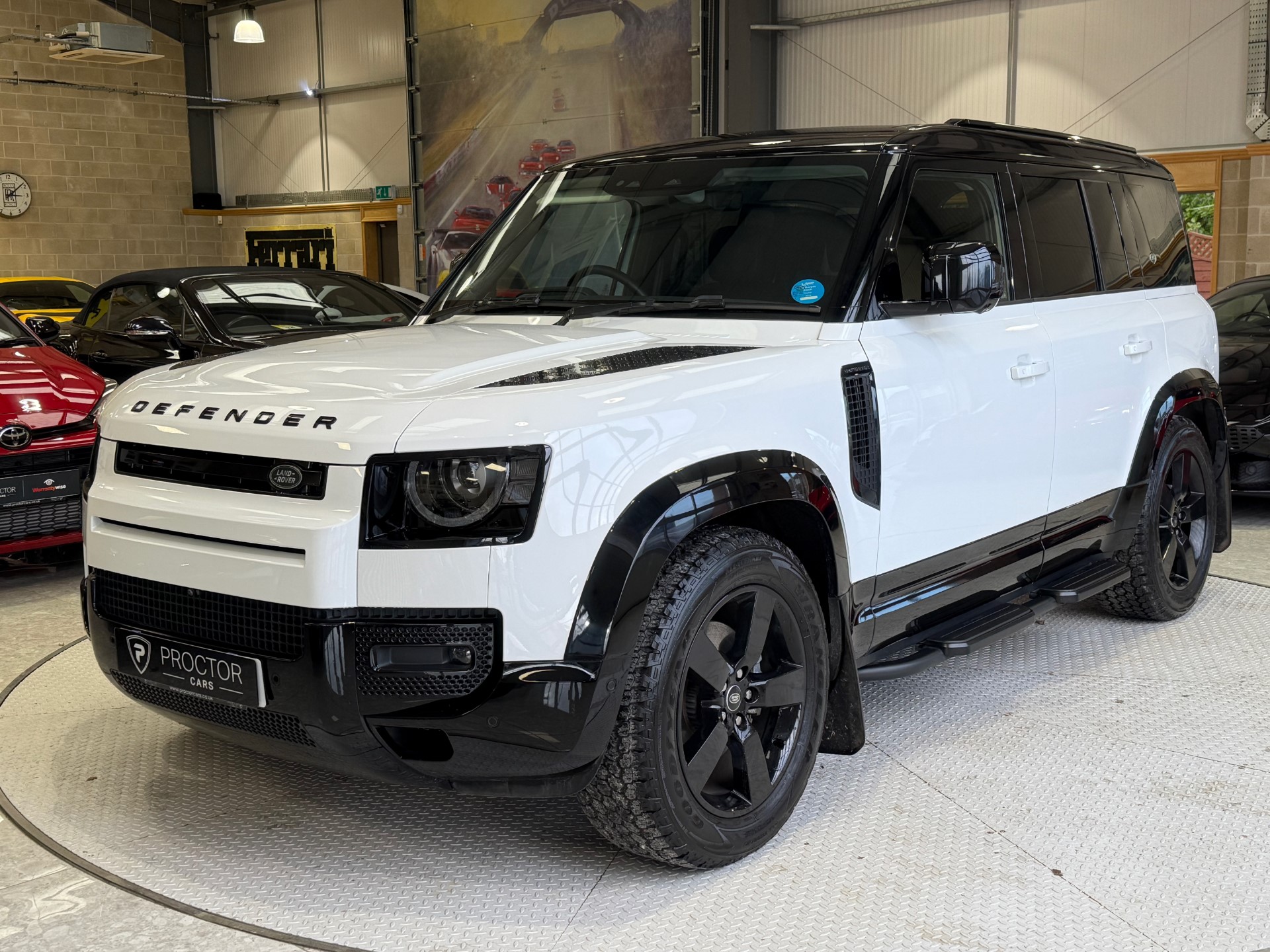 2023 Land Rover Defender 110 ...