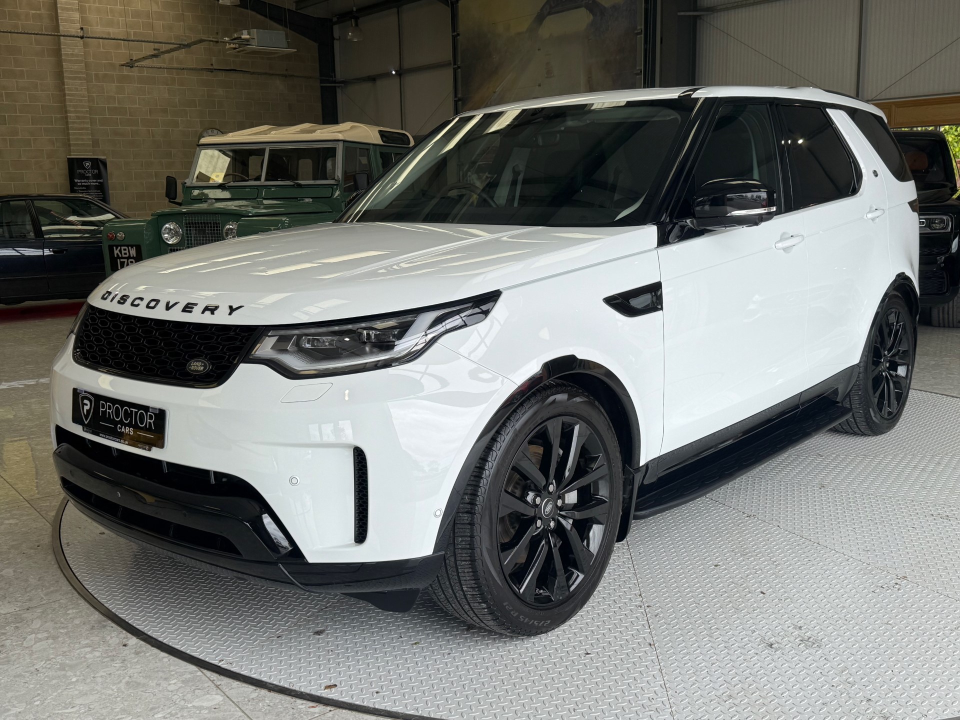 2024 Land Rover Discovery 3.0 D...