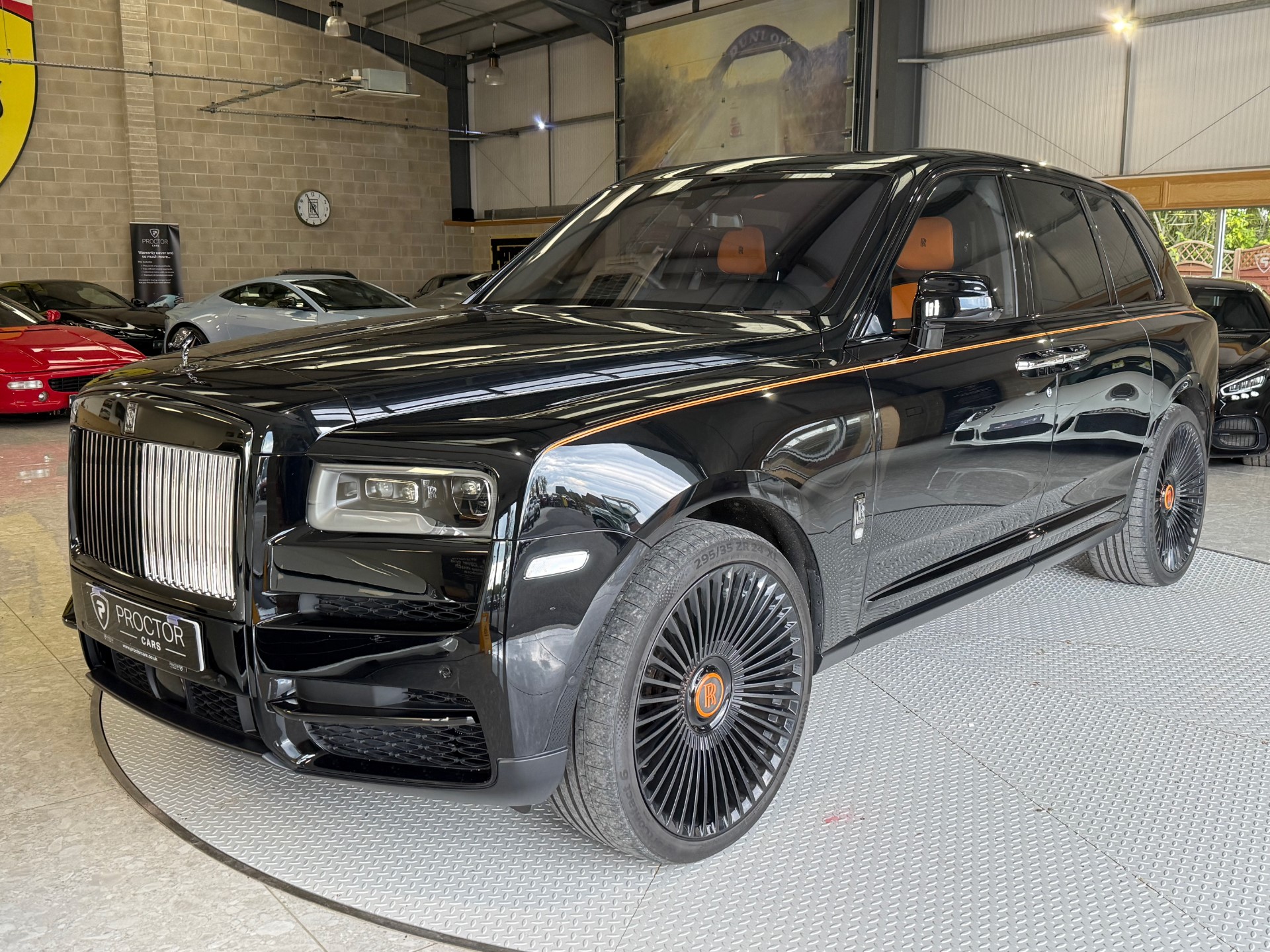 2022 Rolls-Royce Cullinan 6.75 V1...