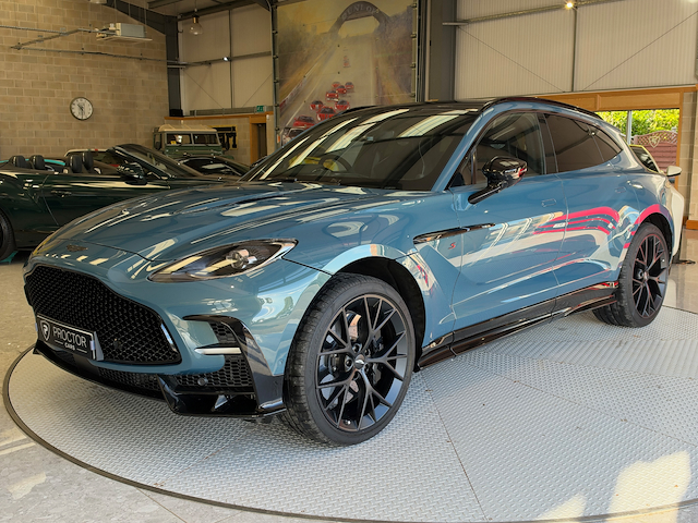 2026 Aston Martin DBX