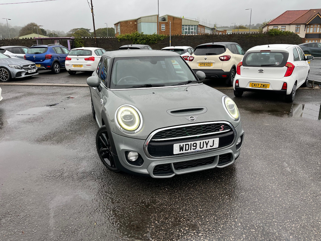 2019 MINI Cooper