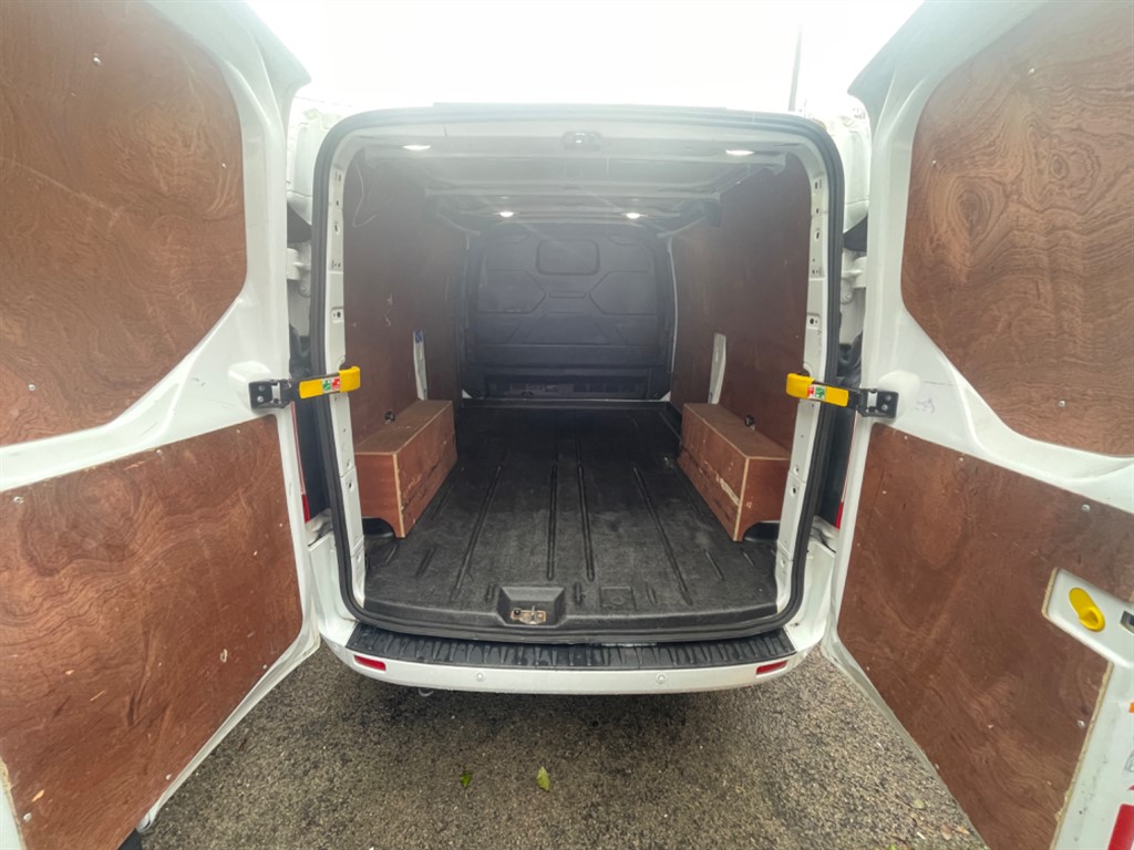 Used Ford Transit Custom for sale in Gwent, Gwent Lonsdale Vehicle