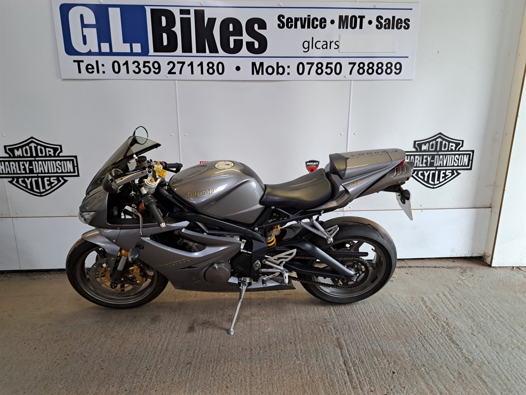 triumph daytona 675 for sale near me