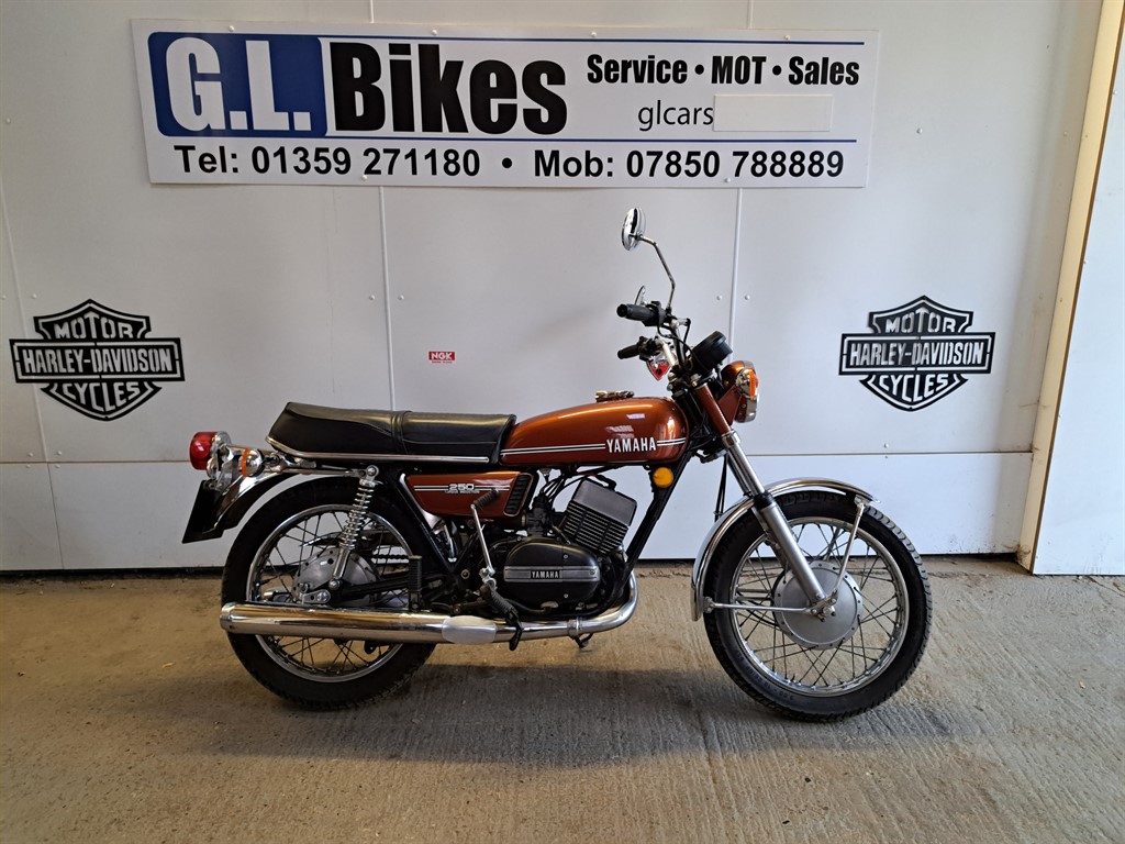 1974 yamaha rd250 store for sale