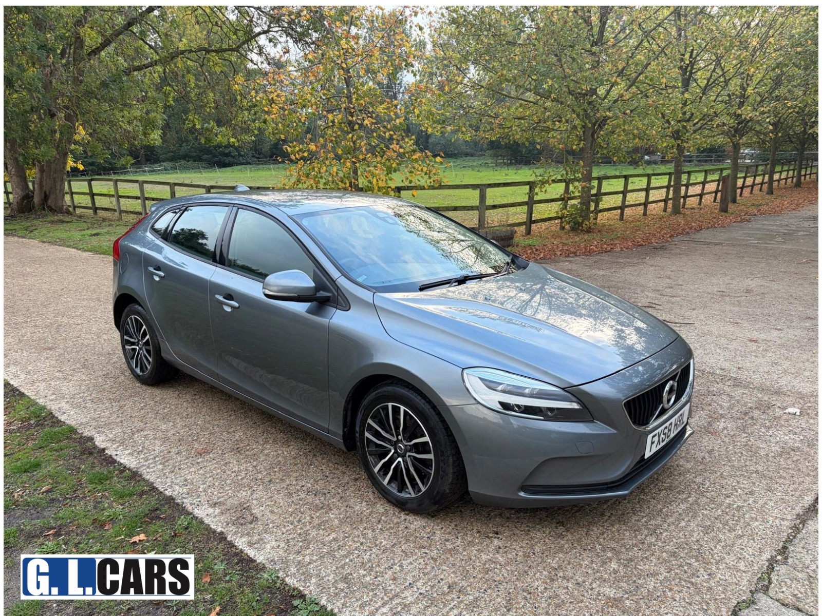 2018 Volvo V40
