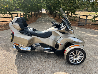Used Can-Am Spyder from GL Cars
