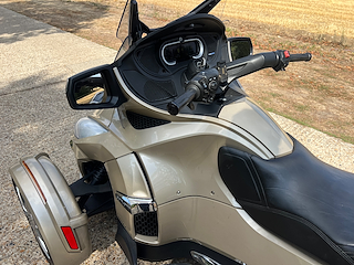 Used Can-Am Spyder from GL Cars