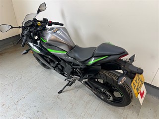 Used Kawasaki Ninja 125 from GL Cars