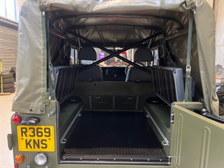 Used Land Rover Defender 90 from GL Cars