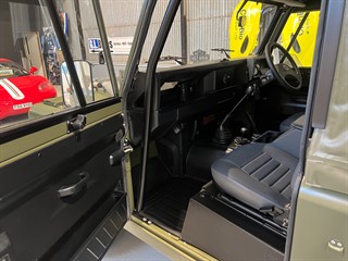 Used Land Rover Defender 90 from GL Cars