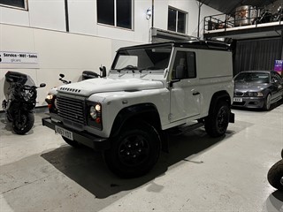 Used Land Rover Defender 90 from GL Cars