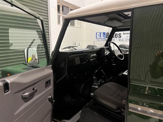 Used Land Rover Defender 90 from GL Cars