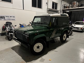 Used Land Rover Defender 90 from GL Cars