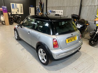 Used MINI Cooper from GL Cars