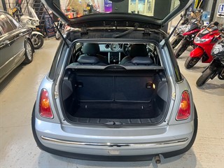 Used MINI Cooper from GL Cars