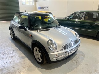 Used MINI Cooper from GL Cars