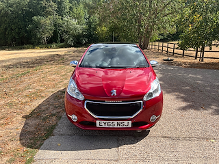 Used Peugeot 208 from GL Cars