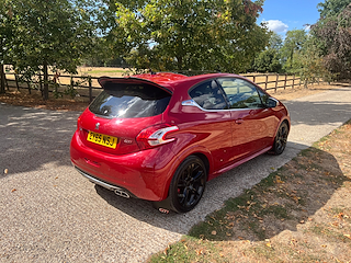 Used Peugeot 208 from GL Cars