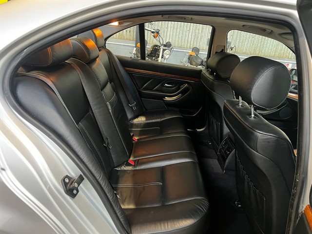 Used BMW 525i